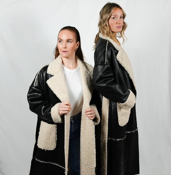 Black Coat Teddy Fur - Image 12