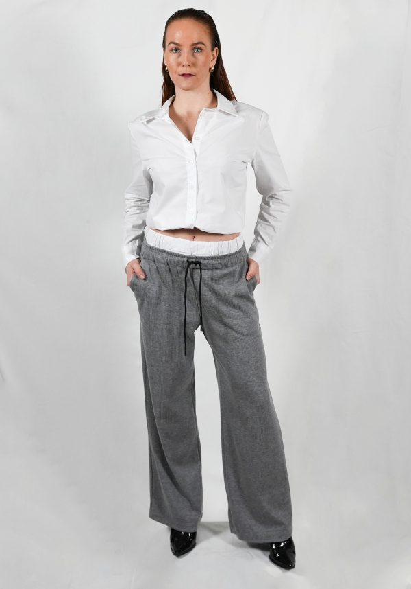 Pantaloni grigi - immagine 9
