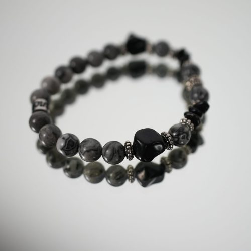Unico-wear-moonstone-gray-pale-elastic-bracelet